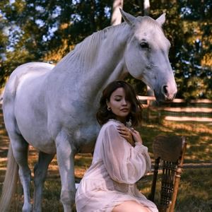 Meet your Posher, Aydana